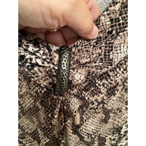 Dana Buchman Snake Print Dress Short Sleeve Knee-Length Women's M with V-Necklin - Picture 10 of 10